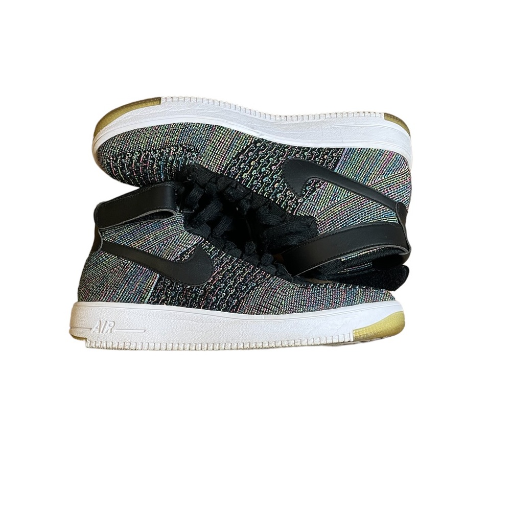 Nike Flyknit Air Force 1